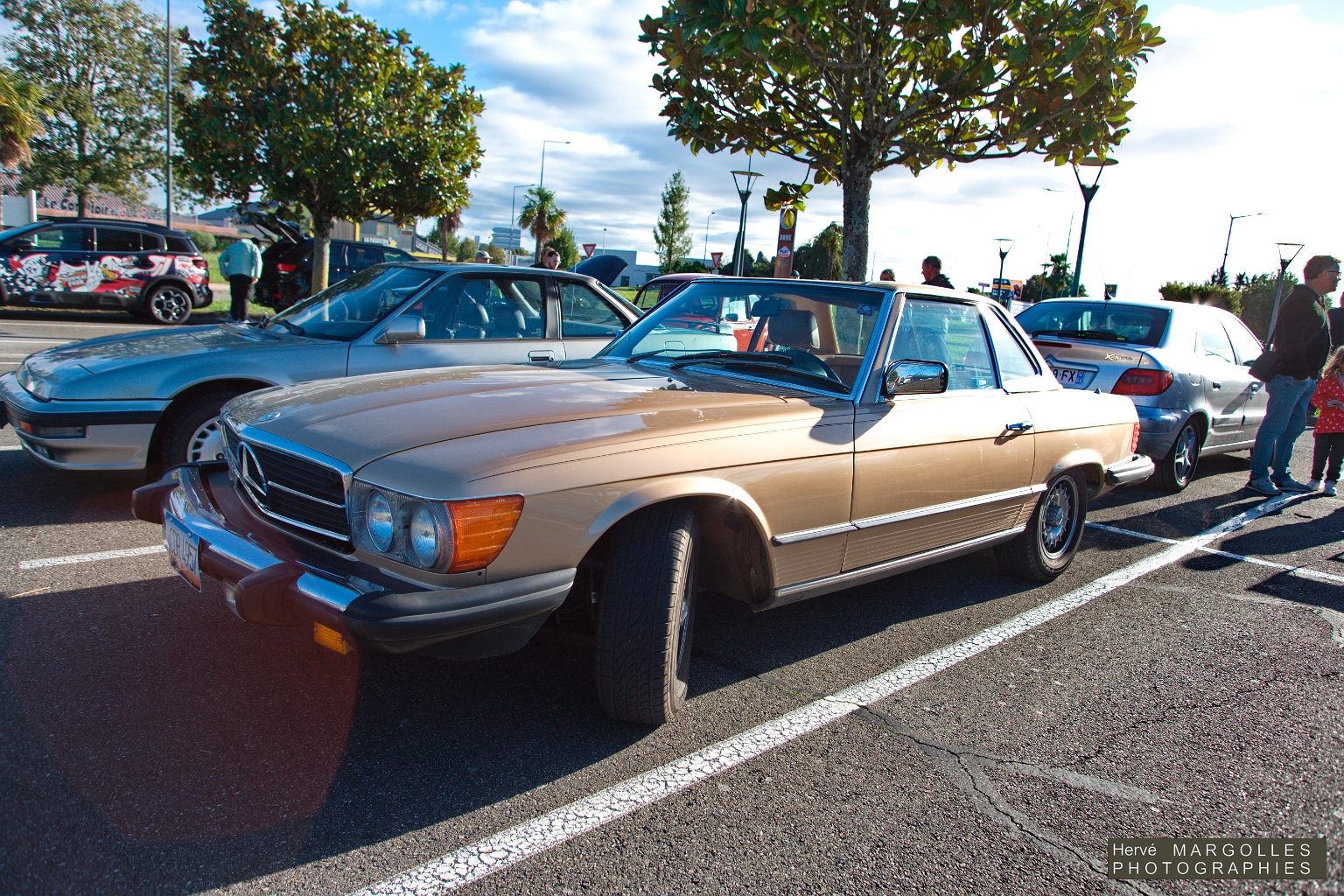 Mercedes 280-01.jpg